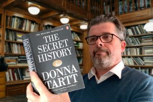 Cover of The Secret History, by Donna Tartt